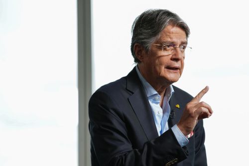 Tổng thống Ecuador giải tán Quốc hội để tránh bị luận tội