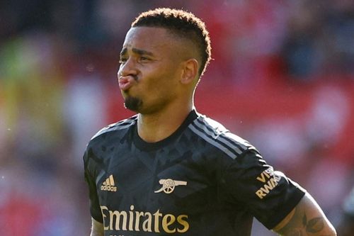 Arsenal bại trận, Man City vô địch Premier League