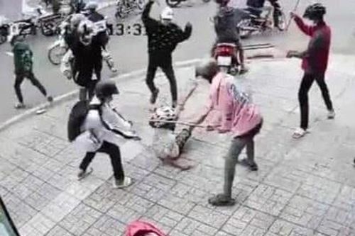 Cảnh sát 113 truy bắt nhanh nhóm chém người