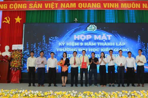 Trường ĐH Kiên Giang kỷ niệm 9 năm thành lập