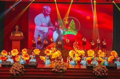 Hơn 200 tiết mục tranh tài hội thi 'Giai điệu tuổi hồng'