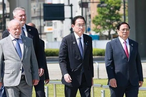 Thủ tướng Phạm Minh Chính cùng lãnh đạo G7 mở rộng thăm Công viên tưởng niệm hòa bình Hiroshima