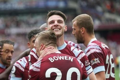 Thua ngược 1-3 trước West Ham, Leeds gia tăng nguy cơ xuống hạng