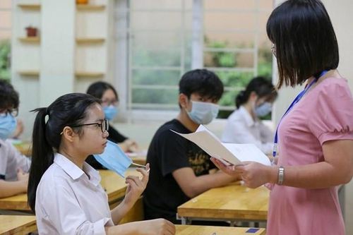 Thi lớp 10 Hà Nội: Đề thi thử môn Toán Trường THPT Hoàng Mai