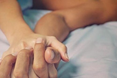Quan hệ với nhiều bạn tình, chàng trai mắc bệnh có thể gây biến chứng tim mạch