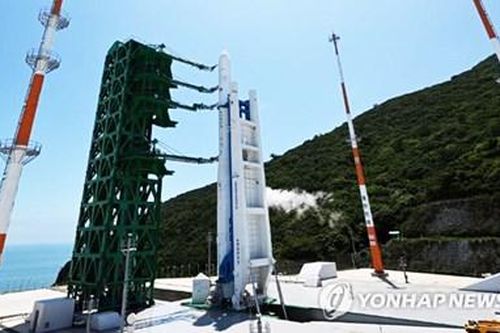 Hàn Quốc chuẩn bị phóng tên lửa đẩy nội địa mang vệ tinh