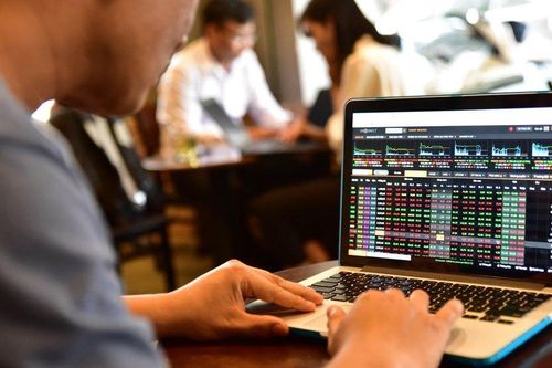 Bán chui cổ phiếu, một công ty bị phạt gần 900 triệu đồng