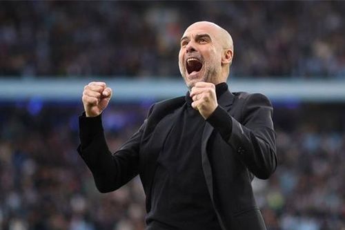 Pep Guardiola tịch thu champagne và cấm cầu thủ ăn mừng sớm