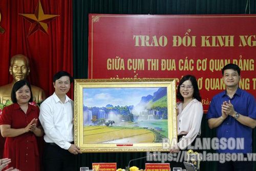 Trao đổi kinh nghiệm giữa Cụm thi đua Các cơ quan Đảng tỉnh Lạng Sơn và Khối thi đua Các cơ quan Đảng tỉnh Cao Bằng