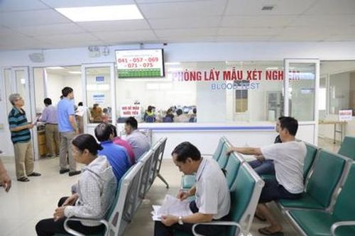 Khẩn trương bổ sung thiết bị chống nóng cho người bệnh