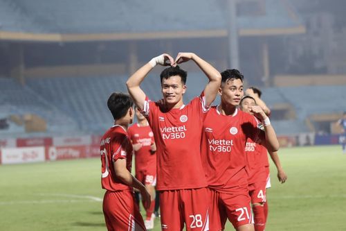 V.League vòng 8: Hoàng Đức, Văn Phong tỏa sáng, Viettel trở lại cuộc đua