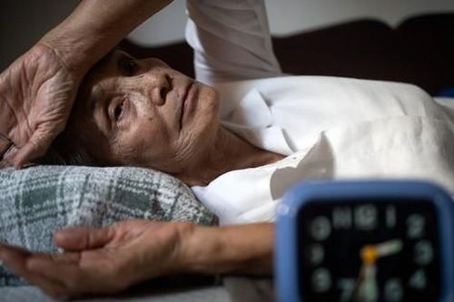 6 lưu ý khi sử dụng thuốc trị mất ngủ cho người cao tuổi