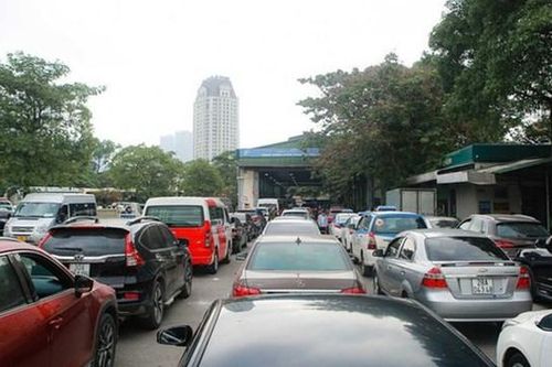 Đăng kiểm vẫn 'nóng'