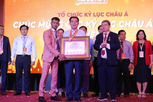 Yến sào Khánh Hòa xác lập Kỷ lục Châu Á đặc sản tại Khánh Hòa