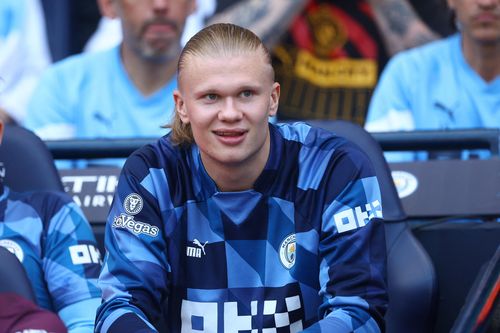 Pep để dàn sao gần 600 triệu euro ngồi dự bị trước Chelsea