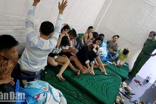 Bắt quả tang 32 người sử dụng trái phép chất ma túy trong nhà nghỉ
