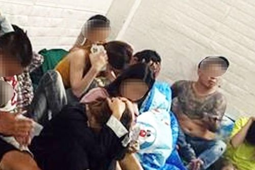 32 đối tượng nam, nữ thuê phòng nghỉ để sử dụng ma túy