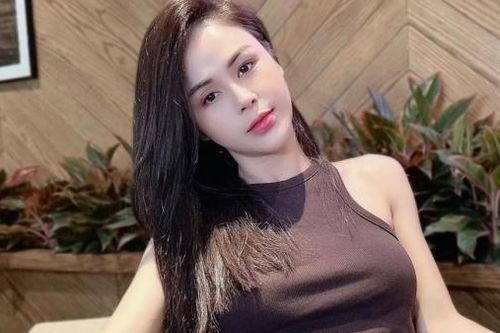 Ngắm vẻ đẹp lạ và thần thái sang chảnh của diễn viên Lương Thu Trang