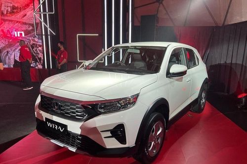 Honda WR-V 2023 bổ sung phiên bản số sàn giá rẻ