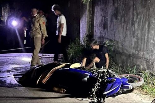 Đâm vào tường nhà dân, 1 người tử vong tại chỗ