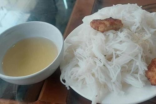 Nhà hàng bán suất bún '35 nghìn chỉ có 2 miếng chả' ở Sầm Sơn bị phạt