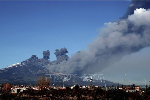 Italy: Sân bay tại Catania ngừng hoạt động do núi lửa phun trào