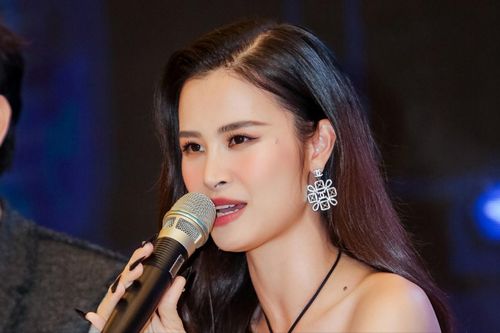 Đông Nhi bị người hâm mộ phát giác sự 'lươn lẹo': Nói một đằng nhưng lại làm một nẻo?