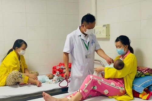 3 bệnh nhi bị tiêm vaccine hết hạn đã được xuất viện