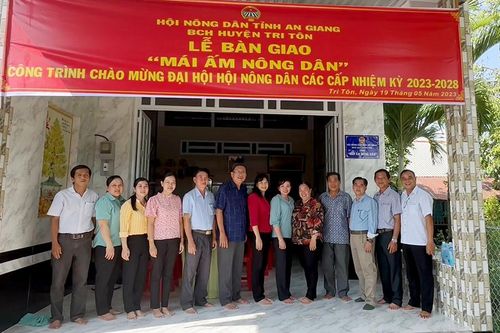 Thêm mái ấm cho nông dân vùng biên giới Tri Tôn