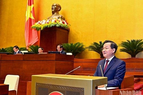 Triển vọng kinh tế Việt Nam trong năm 2023 tiếp tục được đánh giá tích cực