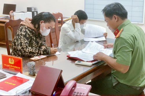 Chuyển cuộc gọi đòi nợ đến đường dây nóng Bộ Công an, 2 người bị xử phạt