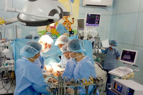 TP.HCM: Bệnh viện Nhi đồng 2 nêu lý do hoãn ghép tạng