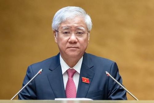 Cử tri và nhân dân vui mừng khi bước đầu đã tháo gỡ khó khăn về thuốc, trang thiết bị y tế
