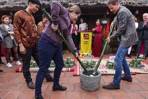 Du lịch Việt: Tìm cách khai thác xứng với tiềm năng