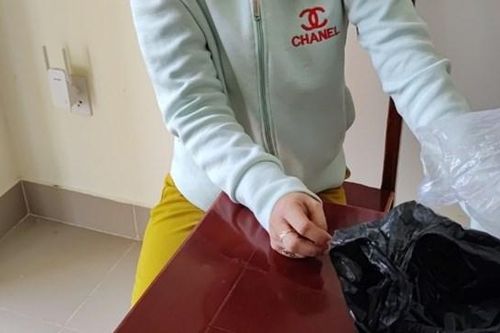 TP HCM: Công an bắt nhanh nữ giúp việc trộm hơn 1,1 tỷ đồng của tiệm vàng