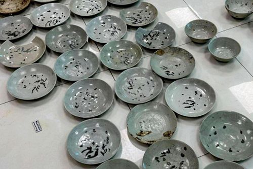 Ngư dân khai thác trái phép cổ vật 600 tuổi ở Quảng Ngãi