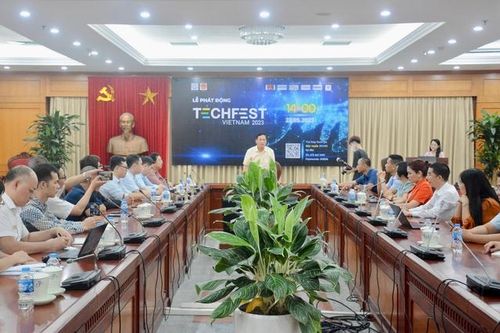 Techfest Vietnam 2023 quy tụ hơn 30 làng công nghệ