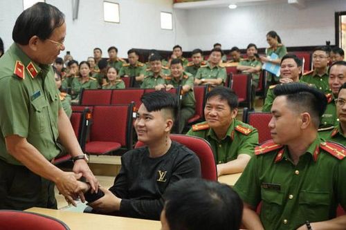 Cảnh báo tình trạng thanh thiếu niên dùng hung khí giải quyết mâu thuẫn (Bài cuối: Chặn gốc và mở lối, cần sự chung tay của cộng đồng)