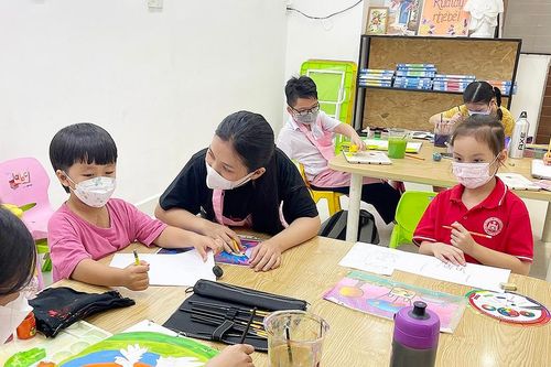 Vào mùa học hè: Tìm hiểu kỹ trước khi đăng ký