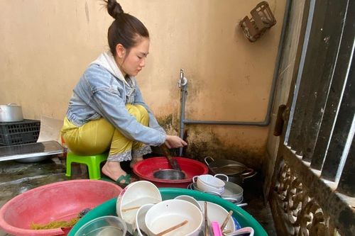 Người dân Quảng Nam bức xúc vì thiếu nước sinh hoạt giữa cao điểm nắng nóng