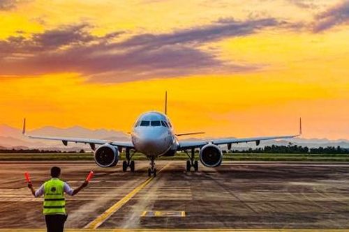 Đề xuất giữ giá trần vé máy bay nội địa dựa trên cơ sở cân nhắc nhiều yếu tố lợi ích khác nhau