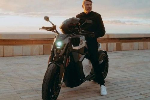 Siêu mô tô điện Verge Mika Hakkinen Signature giá hơn 2 tỷ