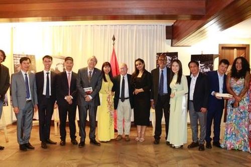 Lễ kỷ niệm 133 năm ngày sinh của Chủ tịch Hồ Chí Minh tại Brazil