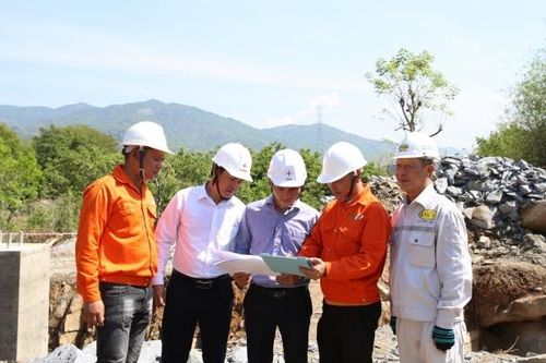 Chặng đường nước rút dự án đường dây 220kV Nha Trang - Tháp Chàm