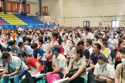 Nghìn người bốc thăm mua nhà ở xã hội, Hà Nội chưa thể tiêu 5.000 tỷ