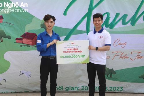 Dược phẩm Tâm Bình đồng hành cùng 'Mùa Hè xanh' tại Thanh Hóa