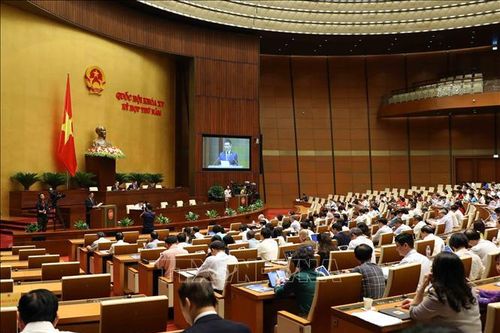 Xử lý hành vi gây lãng phí nghiêm khắc như xử lý tham nhũng
