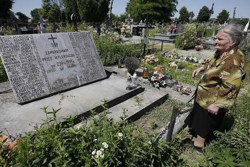 Ukraine và Ba Lan đấu khẩu về các vụ thảm sát trong Thế chiến II