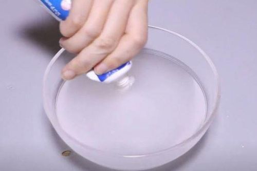 Hòa chút kem đánh răng với nước gạo, lợi ích không ngờ, nhà nhà đổ xô học theo