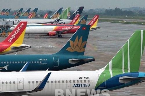 Bên lề Kỳ họp Quốc hội: Cần thiết giữ giá trần giá vé máy bay
